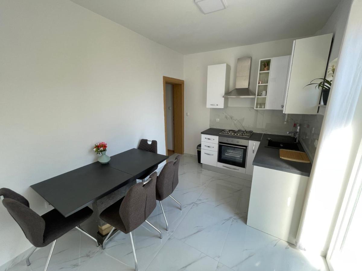 Apartmani Jasminka Vodice Dış mekan fotoğraf